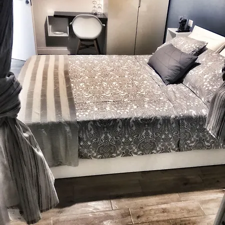 Domus Alysar شقة روما